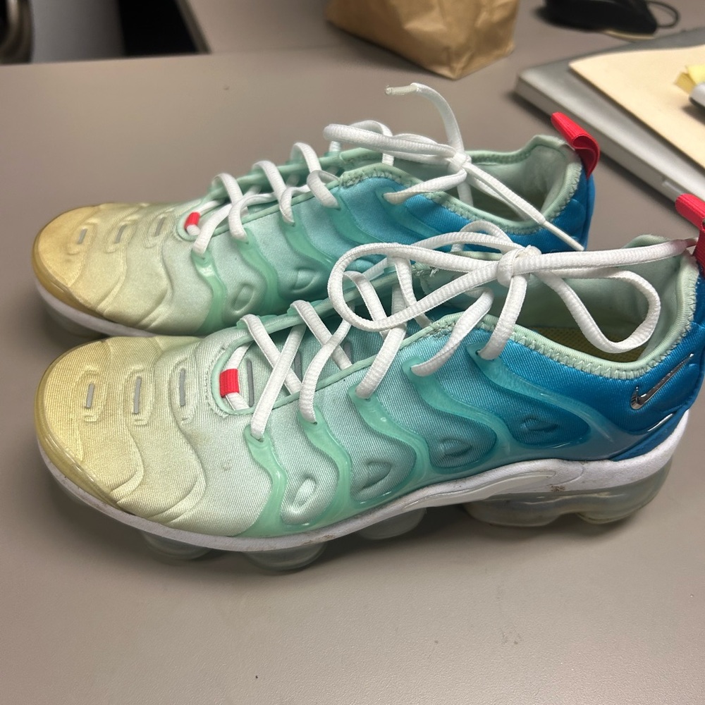 Gradient Women's Sneakers